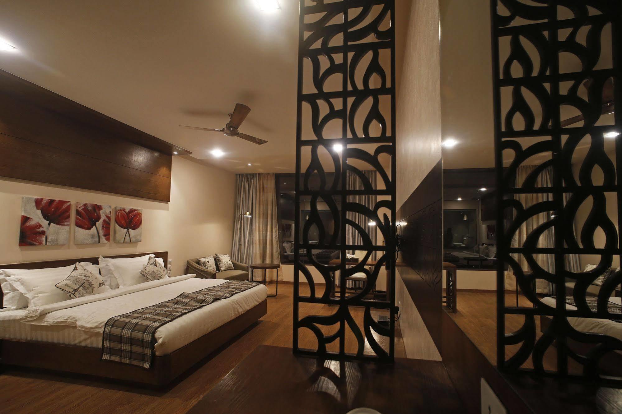 Grand Xenia Hotel Ajmer Exterior photo